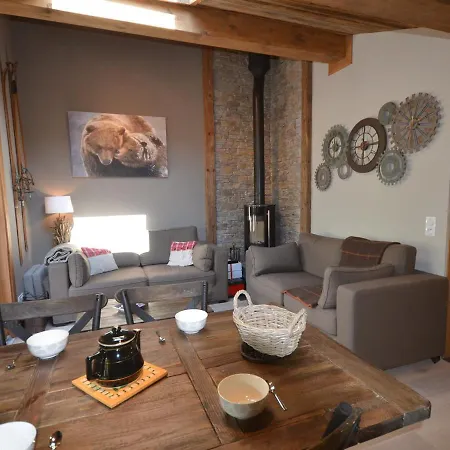 - Superbe Avec Terrasse, Poele A Bois Et Garage - Fr-1-623-47 *
