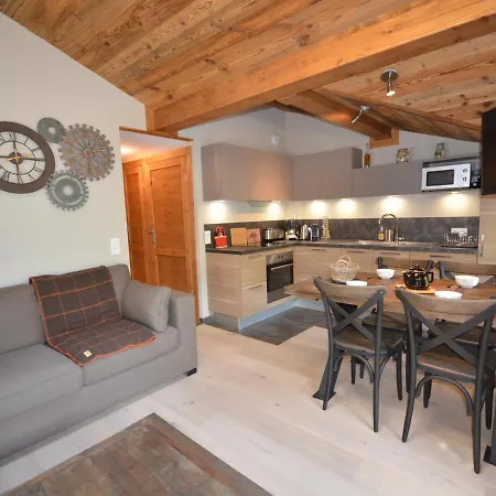 Apartment - Superbe Avec Terrasse, Poele A Bois Et Garage - Fr-1-623-47 Les Gets